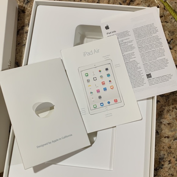 Empty Apple iPad Air box - Picture 7 of 7